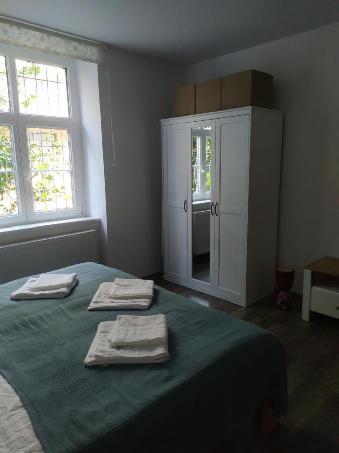 Pisqor Apartment - Self Check-In ブラチスラヴァ エクステリア 写真